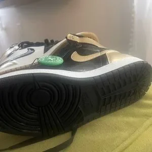 Nike | Shoes | The Air Jordan Retro High Og Nrg Gold Toe  display picture 2